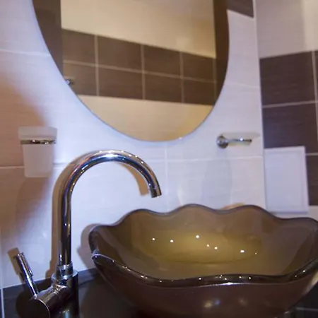 Salena Plaza Szálloda 3*